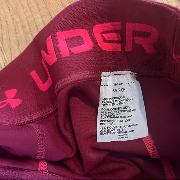 Under Armour shorts ladies small - Picture 2 of 3